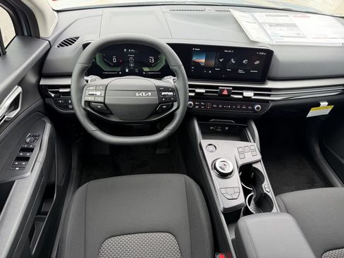 New 2026 Kia Sportage S image 13