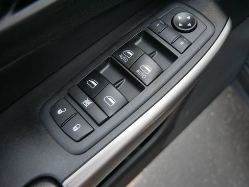 Used 2020 Jeep Cherokee Limited w/ Trailer Tow Group AWD/4WD image 14