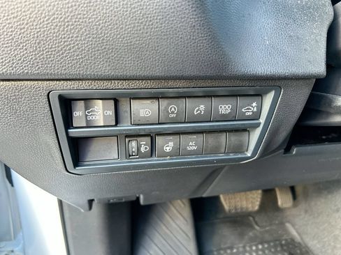 Used 2025 Toyota Tundra SR5 w/ SR5 Premium Package AWD/4WD image 14