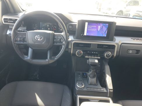 Used 2025 Toyota Tacoma SR5 image 9