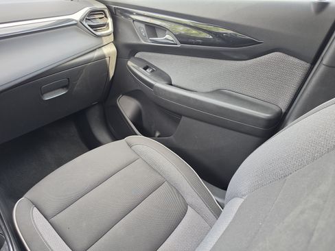 Used 2024 Chevrolet TrailBlazer LT FWD image 21
