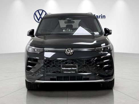 New 2026 Volkswagen Tiguan SEL R-Line AWD/4WD image 8