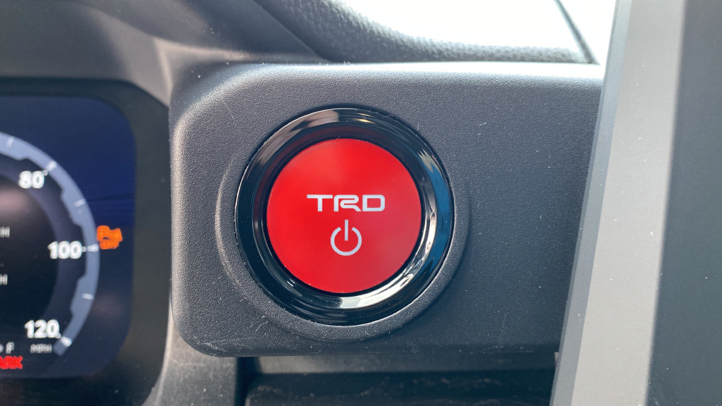 Used 2025 Toyota 4Runner TRD Off-Road AWD/4WD image 26