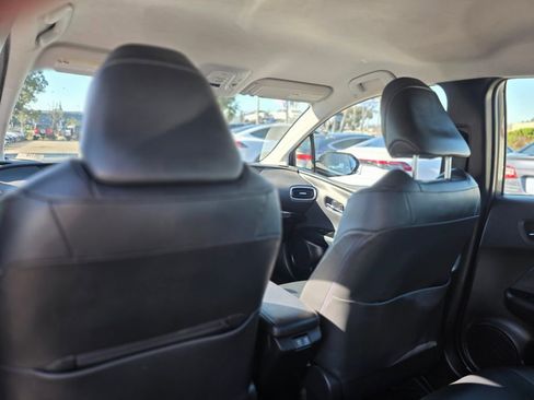 Used 2020 Toyota Prius Prime XLE image 13