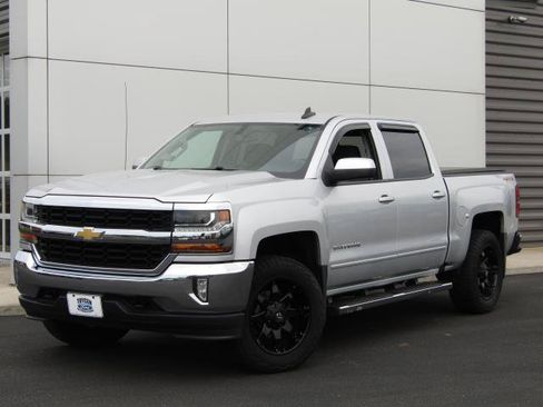 Used 2017 Chevrolet Silverado 1500 LT w/ All Star Edition AWD/4WD image 25