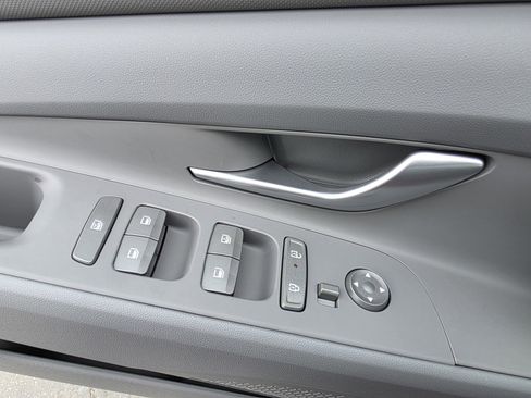 New 2025 Hyundai Elantra Sport image 19