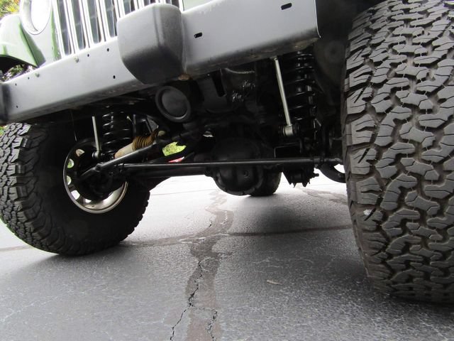 Used 1998 Jeep Wrangler Sahara AWD/4WD image 9