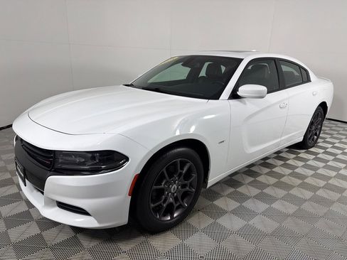 Used 2018 Dodge Charger GT image 9
