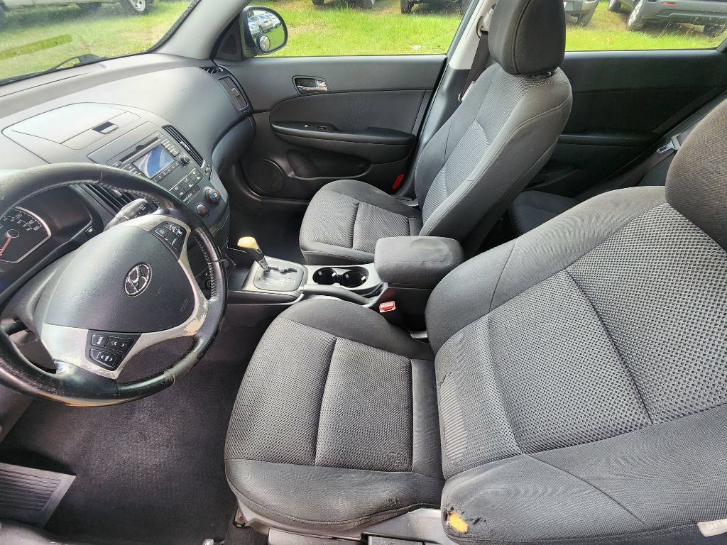 Used 2009 Hyundai Elantra w/ Premium-Sport Pkg 2 FWD image 7