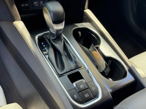 Used 2019 Hyundai Santa Fe SE AWD/4WD image 24