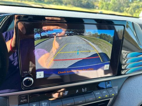 Certified 2025 Toyota Camry LE image 24