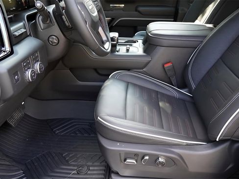 New 2026 GMC Sierra 1500 AT4X w/ AT4X AEV Edition image 13