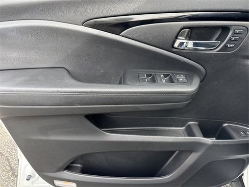 Used 2022 Honda Pilot Elite image 19