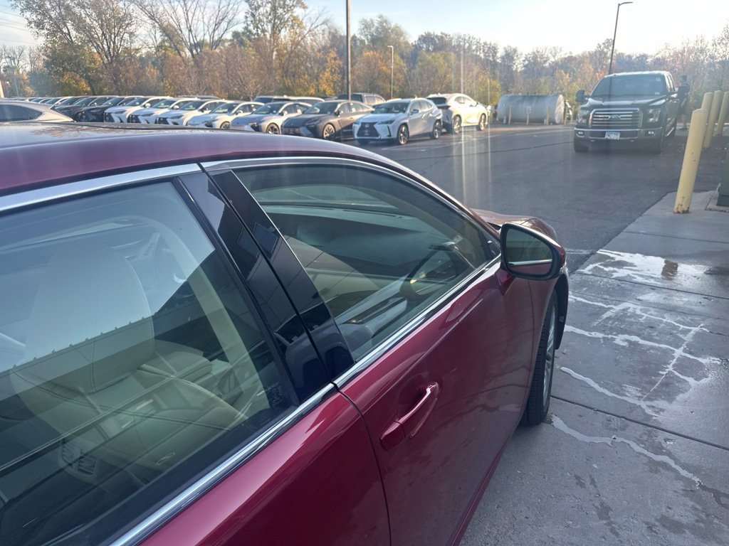 Used 2013 Lexus ES 350 w/ Luxury Pkg FWD image 14
