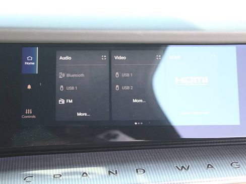 Used 2023 Jeep Grand Wagoneer Series III w/ Rear Seat Video Group 1 AWD/4WD image 15