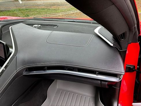 Used 2020 Chevrolet Corvette Stingray Preferred Cpe w/ 2LT Preferred Equipment Group image 19