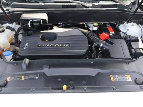Used 2019 Lincoln Nautilus Reserve AWD/4WD image 31
