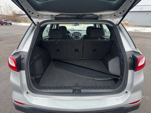 Used 2021 Chevrolet Equinox LS image 19