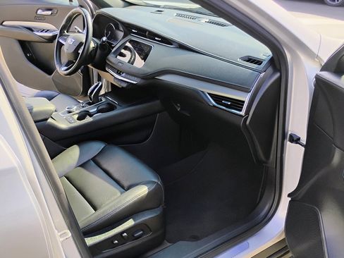 Used 2020 Cadillac XT4 Premium Luxury image 23