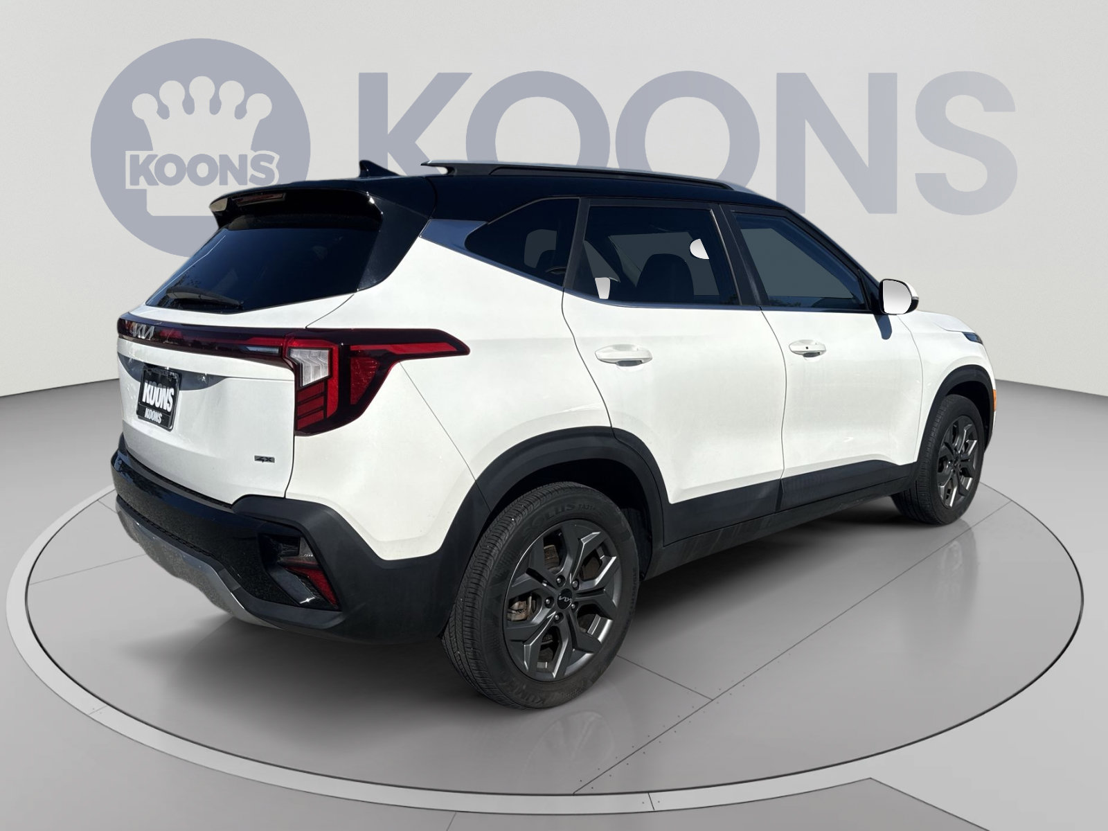 Used 2024 Kia Seltos S AWD/4WD image 7