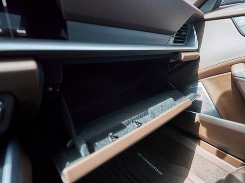 Used 2022 Porsche 911 Turbo S image 74