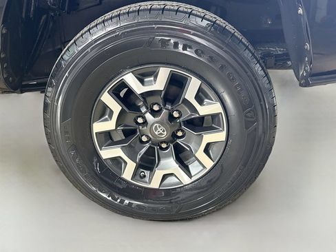 Certified 2019 Toyota Tacoma SR w/ SR Convenience Package RWD image 27