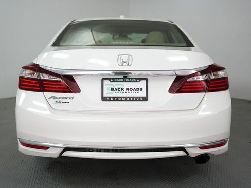 Used 2016 Honda Accord EX-L image 8