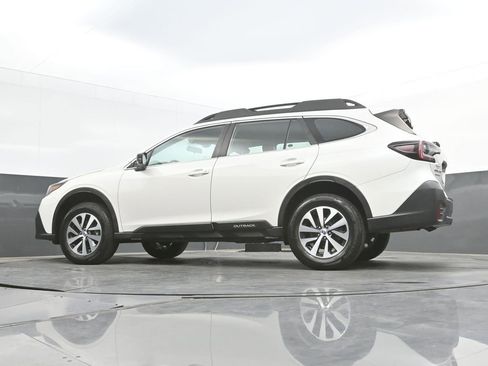 Used 2020 Subaru Outback AWD/4WD image 34