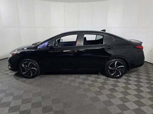New 2025 Nissan Versa SR w/ Trunk Package FWD image 4