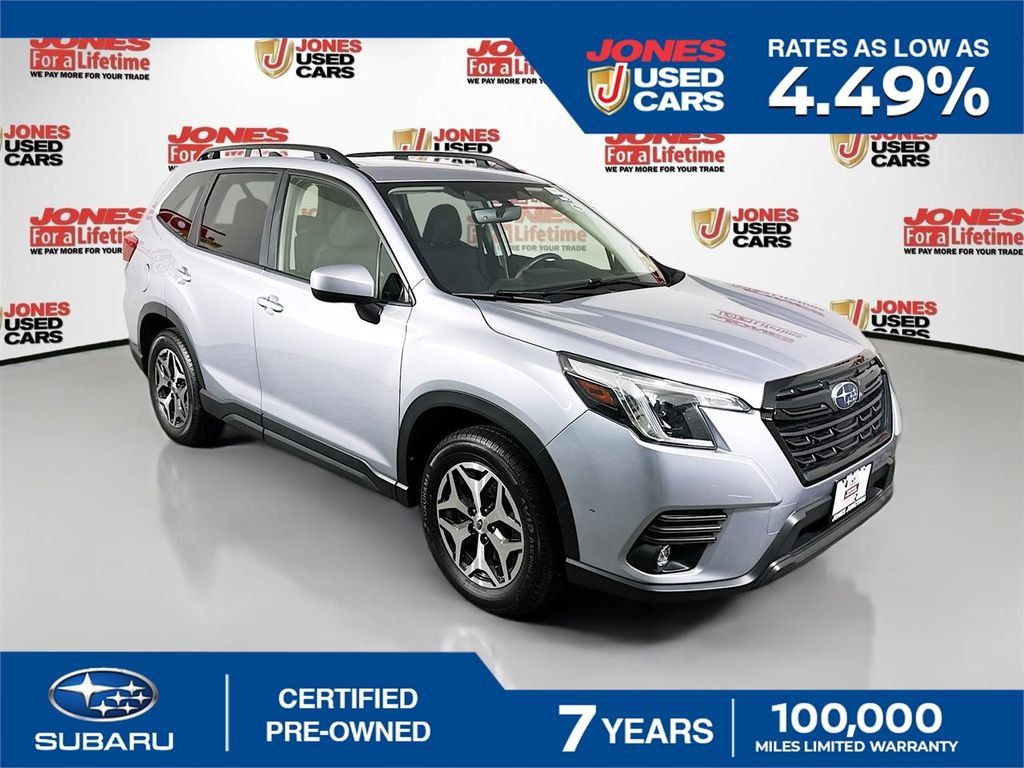 Used 2024 Subaru Forester Premium AWD/4WD image 1