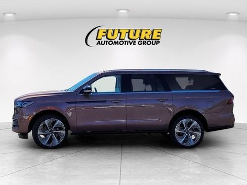 New 2026 Lincoln Navigator L Black Label AWD/4WD image 7