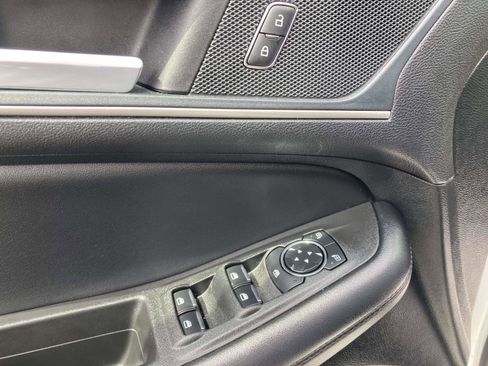 Used 2024 Ford Edge SEL image 18