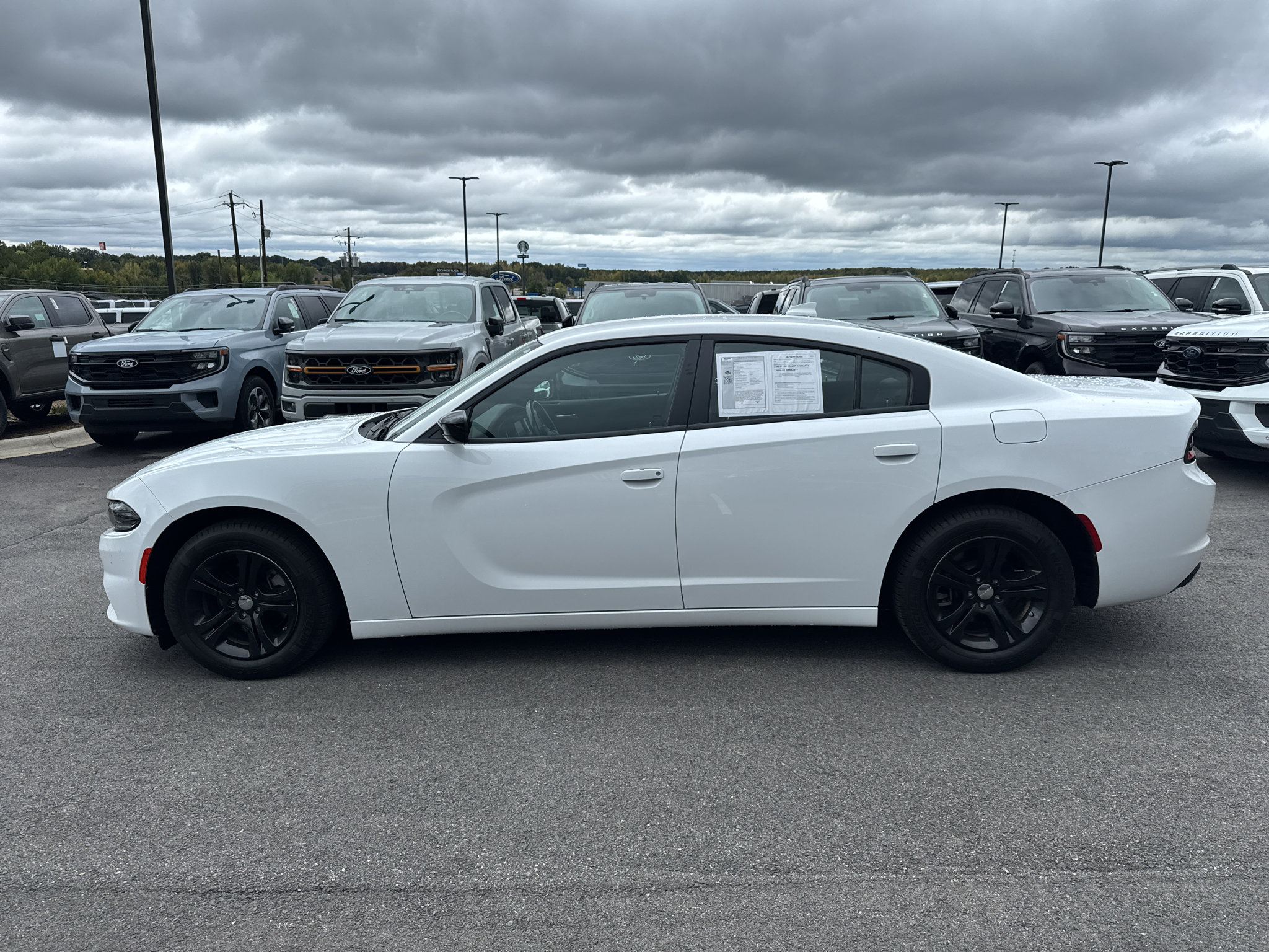 Used 2023 Dodge Charger SXT RWD image 13