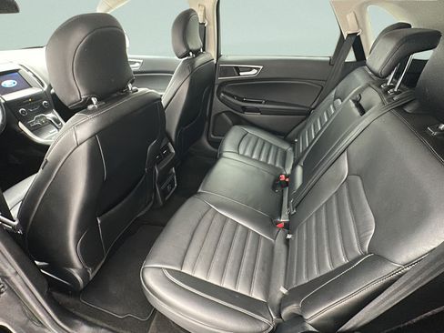 Used 2016 Ford Edge SEL w/ Equipment Group 201A FWD image 9