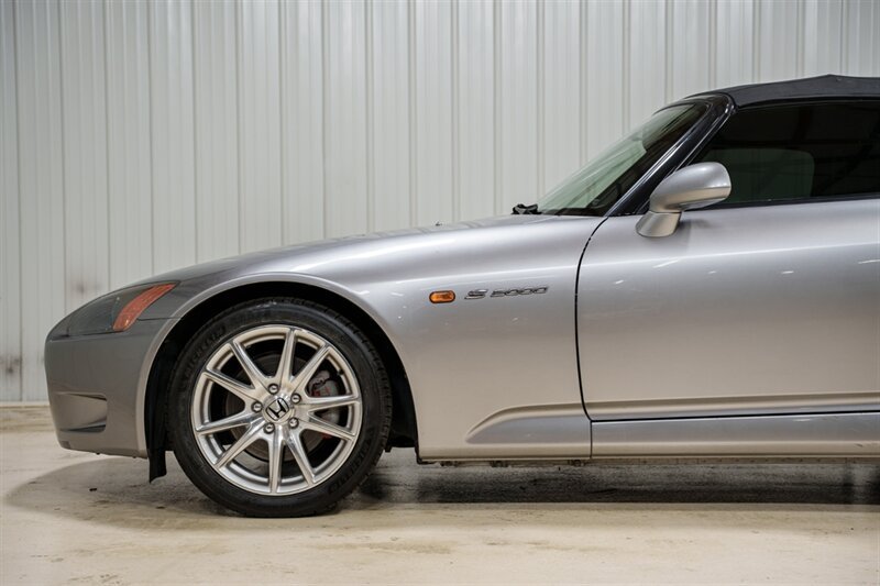 Used 2000 Honda S2000 image 3