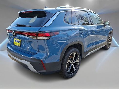 New 2026 Volkswagen Tiguan SE image 3