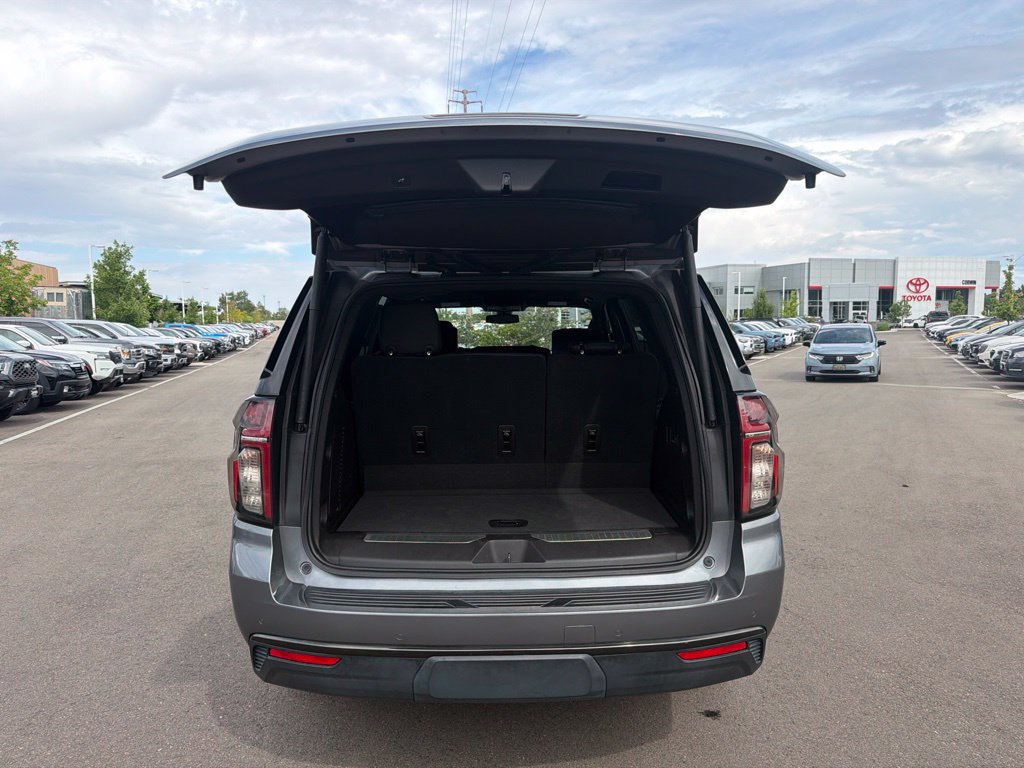 Used 2021 Chevrolet Tahoe Z71 w/ Z71 Off-Road Package AWD/4WD image 15