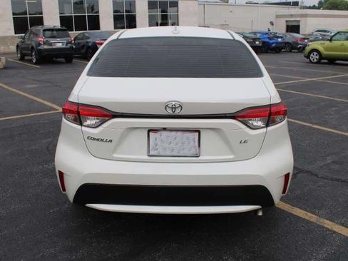 Used 2021 Toyota Corolla LE w/ Carpet Mat Package (TMS) FWD image 6