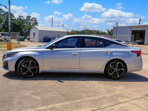 Used 2023 Nissan Altima 2.5 SR w/ SR Premium Package FWD image 26