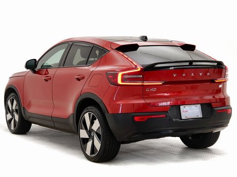 Used 2023 Volvo C40 P8 Recharge Ultimate image 31