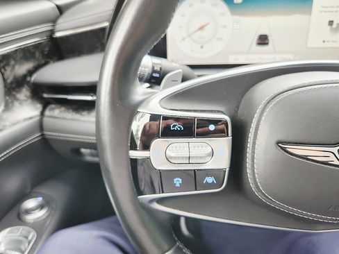 Used 2024 Genesis G90 3.5T AWD/4WD image 9