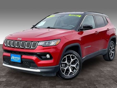 Used 2025 Jeep Compass Limited AWD/4WD image 1