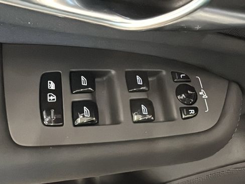 Used 2026 Volvo XC90 B6 Plus w/ Protection Package Premier image 22