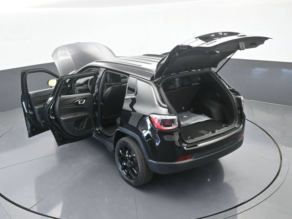New 2026 Jeep Compass Latitude AWD/4WD image 60
