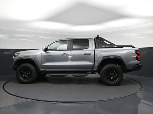 New 2026 Chevrolet Colorado ZR2 w/ Midnight Edition AWD/4WD image 4