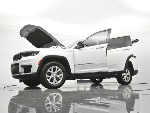 Used 2023 Jeep Grand Cherokee L Limited RWD image 51