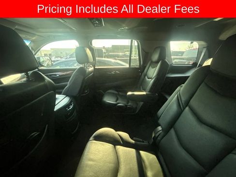 Used 2016 Cadillac Escalade Luxury AWD/4WD image 12