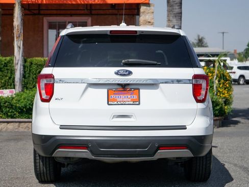 Used 2019 Ford Explorer XLT w/ Equipment Group 201A image 6