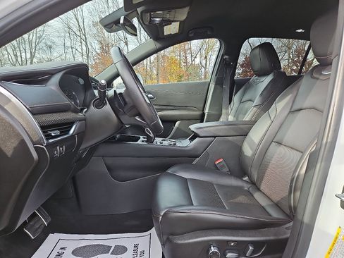 Used 2019 Cadillac XT4 Sport image 13