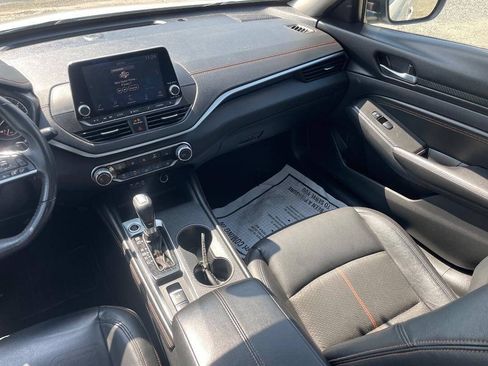 Used 2019 Nissan Altima 2.5 SR w/ SR Premium Package AWD/4WD image 15